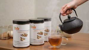 serving jasmine pearls green tea with cast iron teapot blog 2