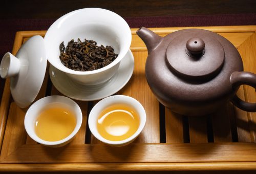 Gaiwan vs. Yixing Teapot: Key Brewing Differences